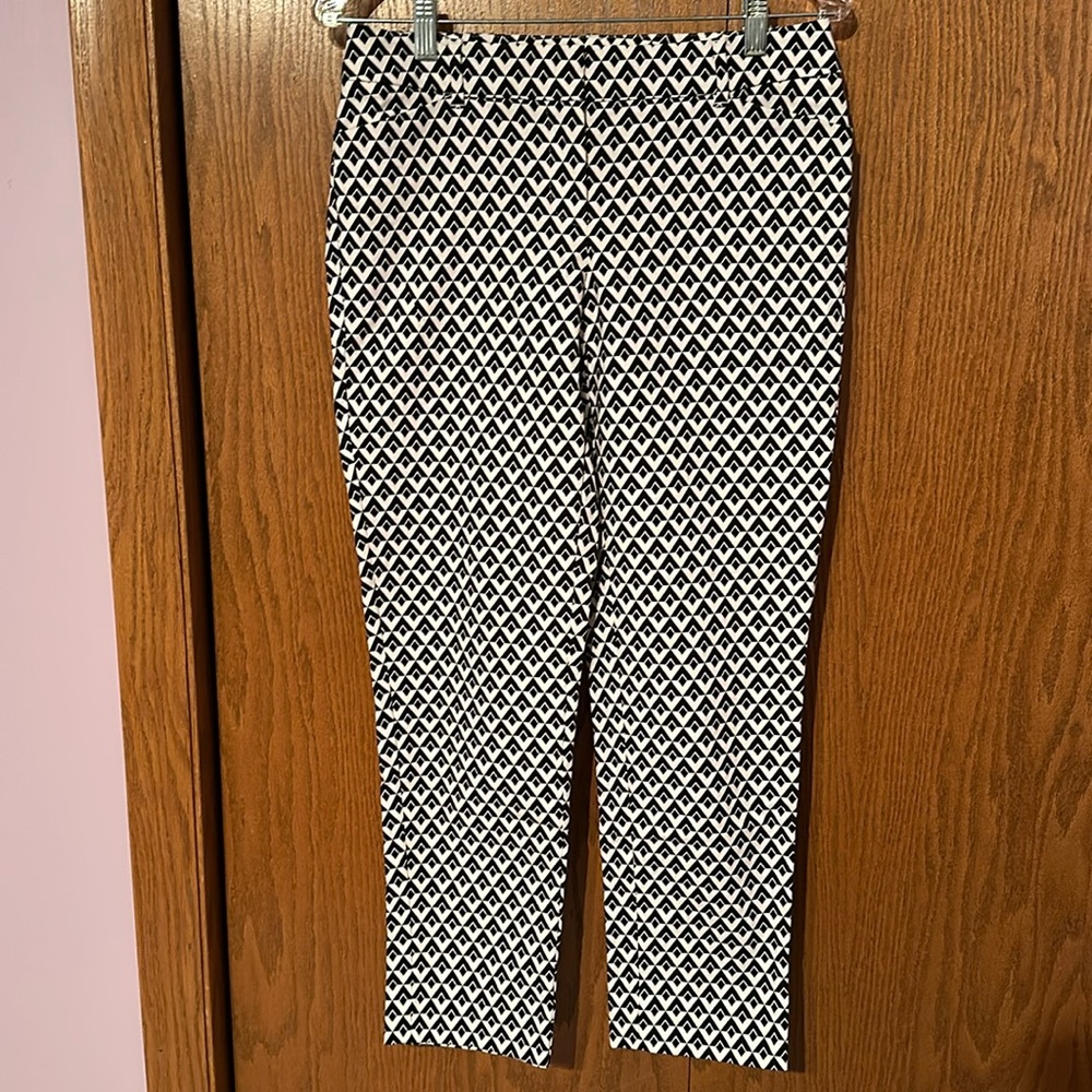 White House Black Market size 4R slim ankle pants.